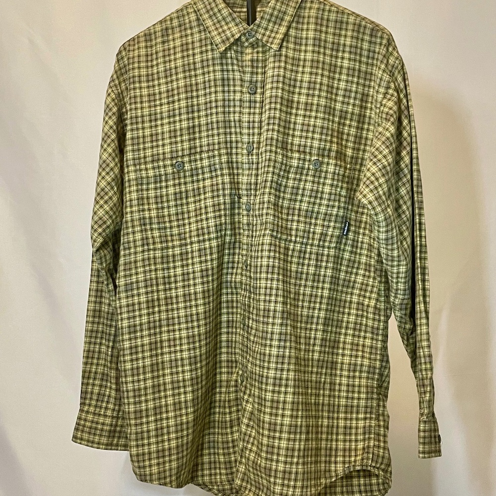 Medium Patagonia LS Button Down Shirt